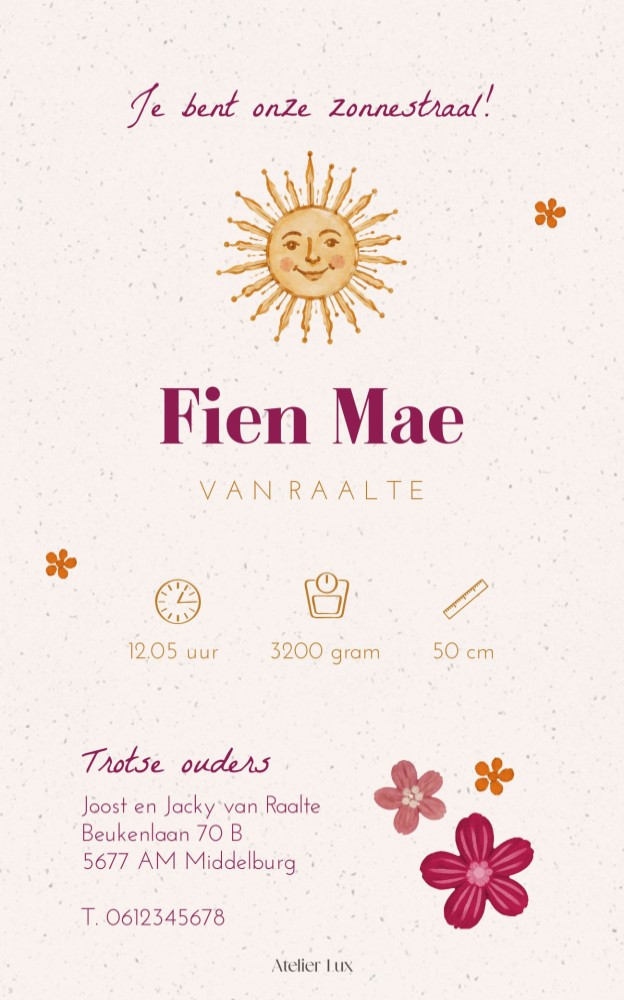 Achterkant geboortekaartje Fien met zon, roze bloemen 